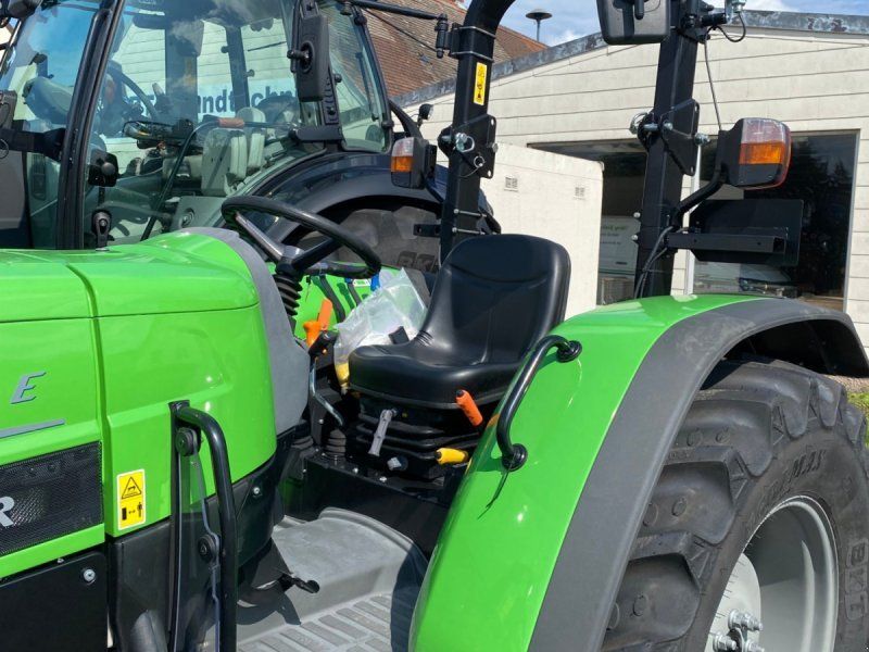 Deutz-Fahr 4080 E, 40 km/h, 5 Gang Getriebe 15 + 15 ECO mit Kriechgang
