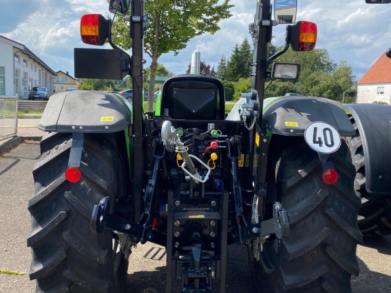 Deutz-Fahr 4080 E, 40 km/h, 5 Gang Getriebe 15 + 15 ECO mit Kriechgang