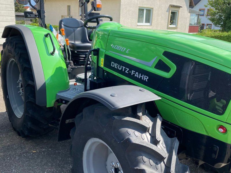 Deutz-Fahr 4080 E, 40 km/h, 5 Gang Getriebe 15 + 15 ECO mit Kriechgang