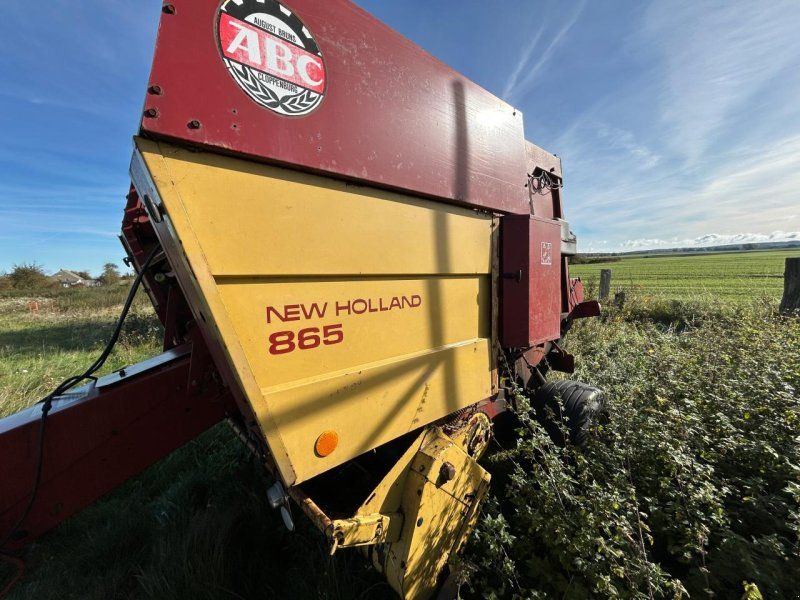 New Holland 865