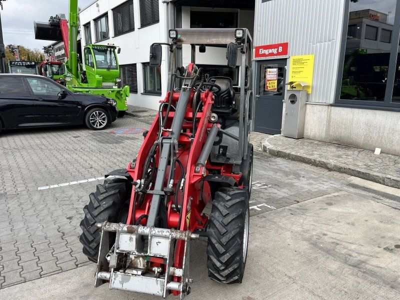 Weidemann 1350CX45 mit Mösl- nahme 30Km/h