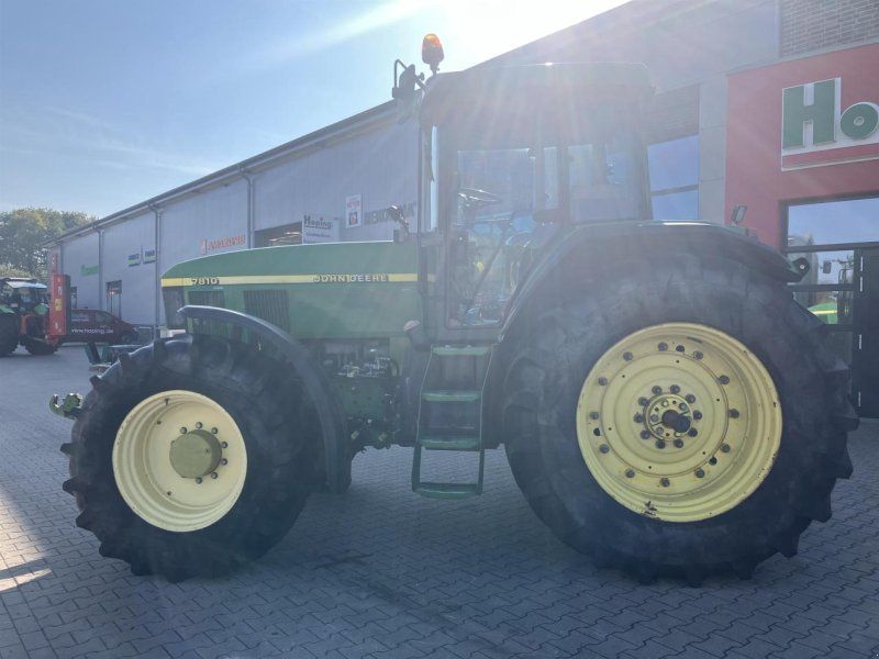John Deere 7810