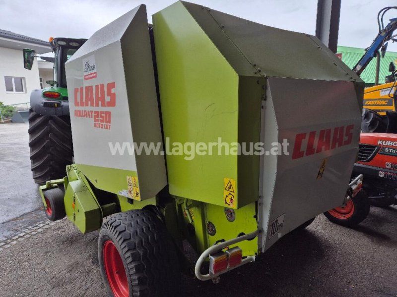 Claas ROLLAND 250