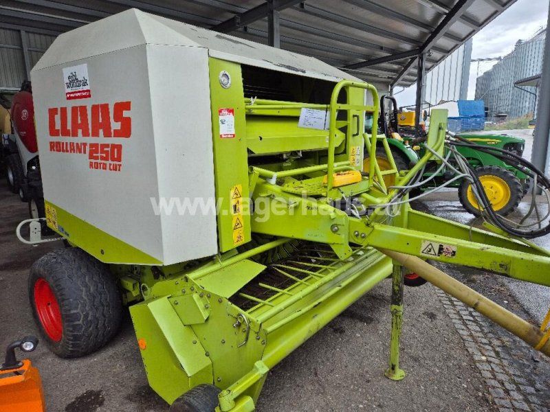 Claas ROLLAND 250