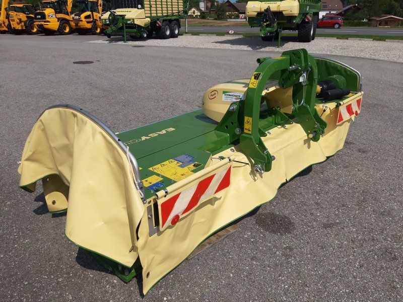 Krone EasyCut F 320 M (3Gen) geschoben