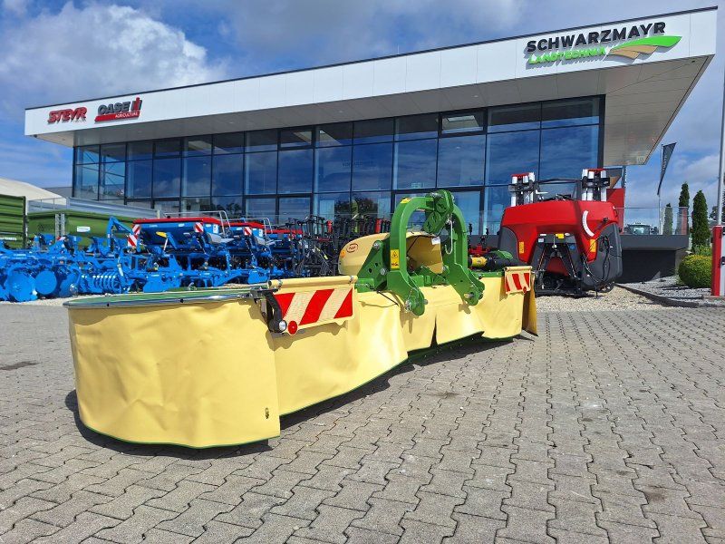 Krone EasyCut F 360 M geschoben