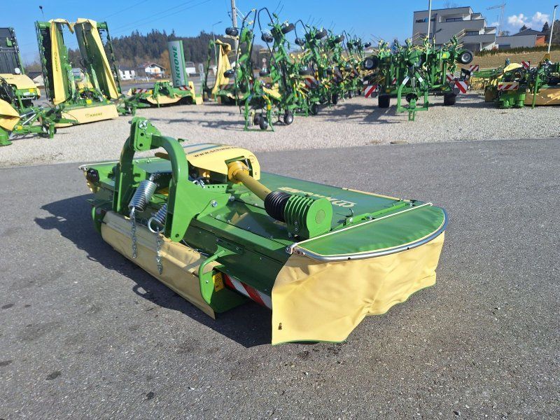 Krone EasyCut F320 G4 SS geschoben