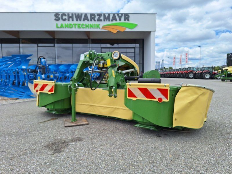 Krone EasyCut F 320 (3GEN) geschoben