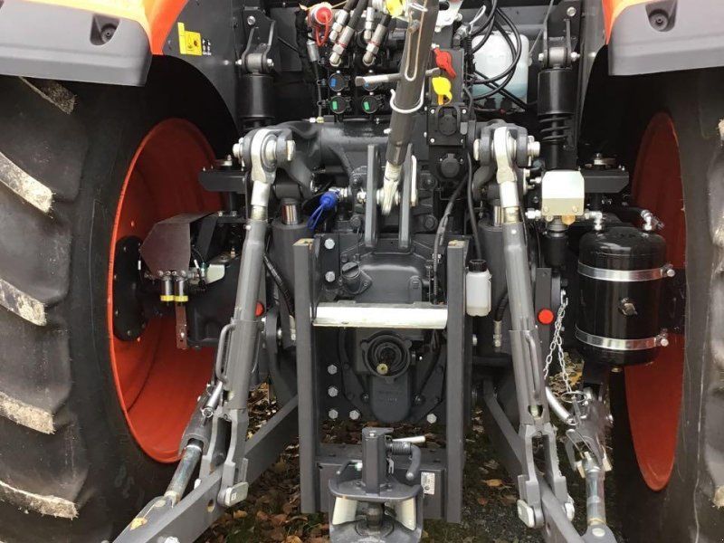 Kubota M 6142