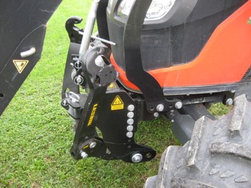 Kubota M4062 Cab