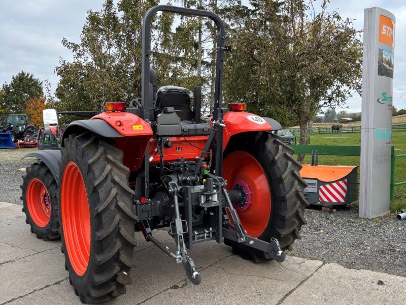 Kubota M5092 Rops