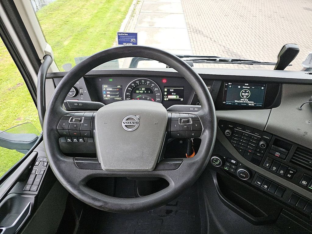 VOLVO FH 500 6x2 steer pto+hydr.