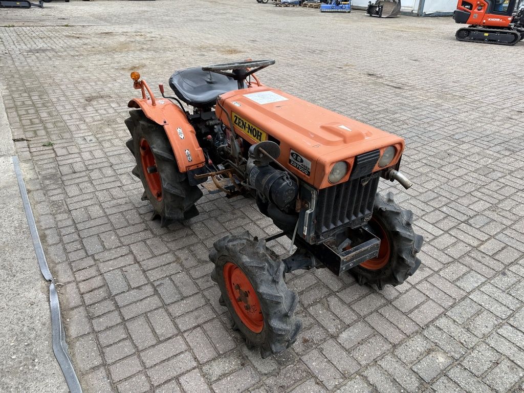 Kubota B7000 4WD minitractor