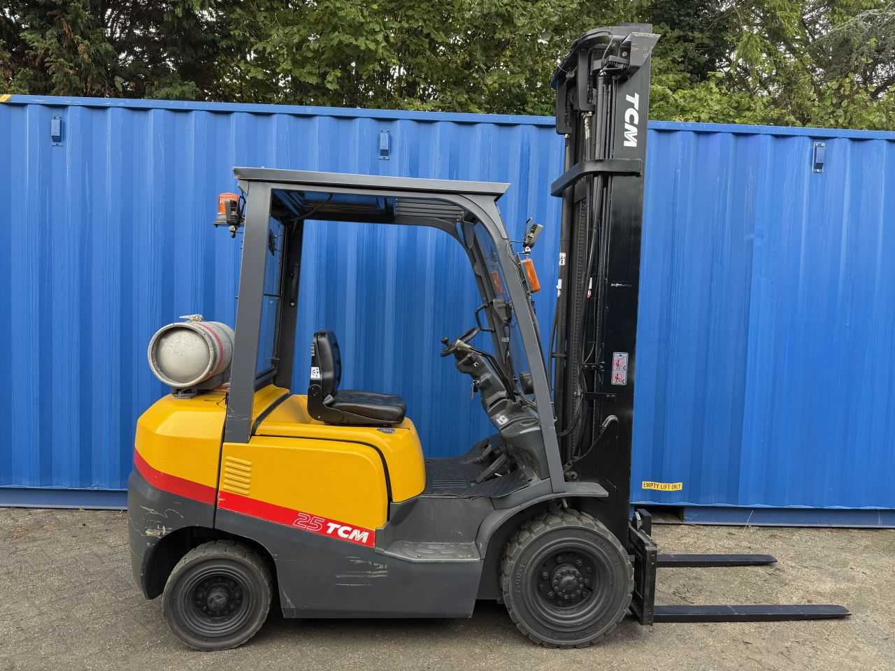 TCM 2.5 tonner LPG heftruck 4.7M BJ2013 Sideshift verlichting