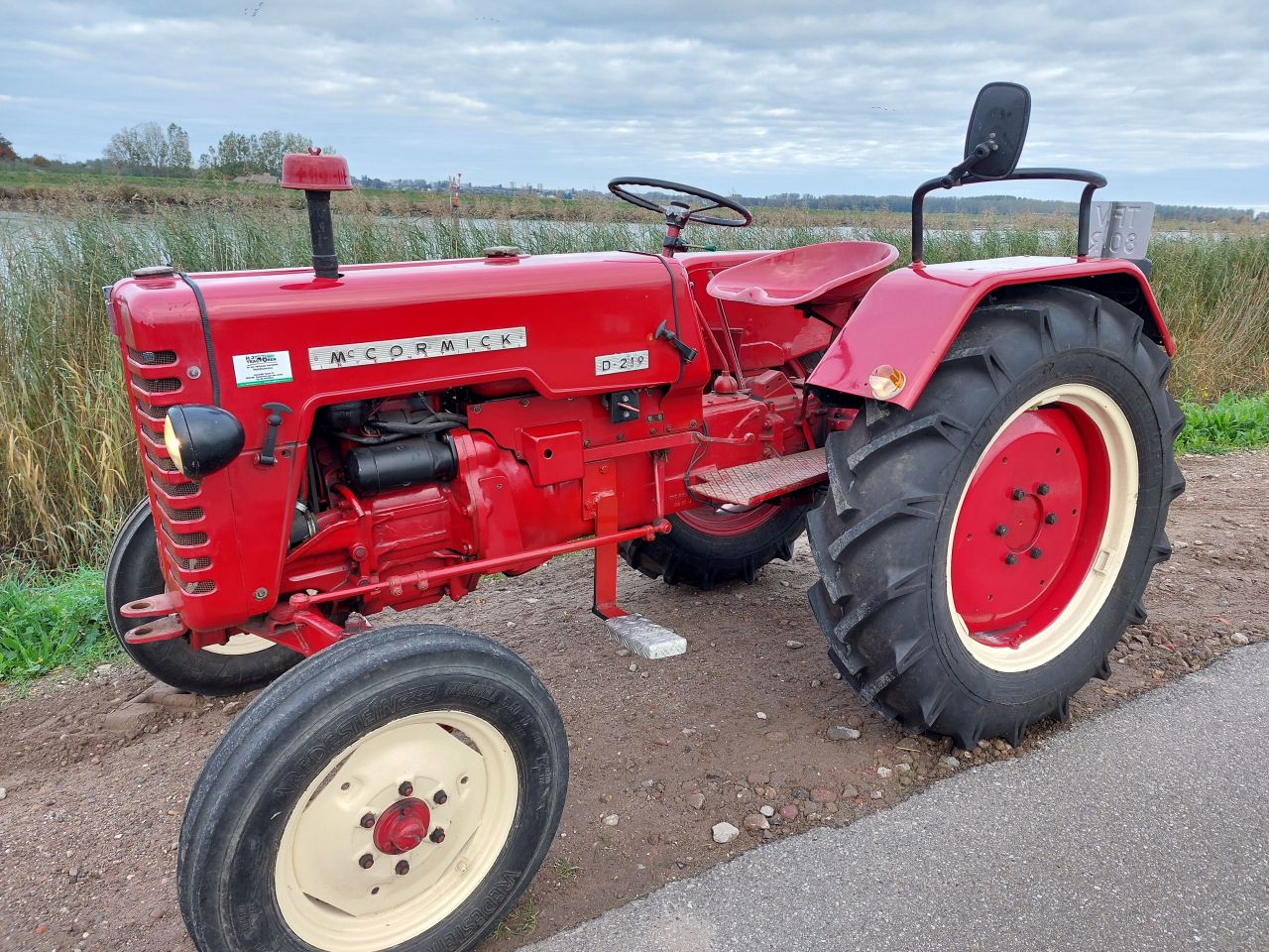 Mc Cormick D-219 mooie trekker