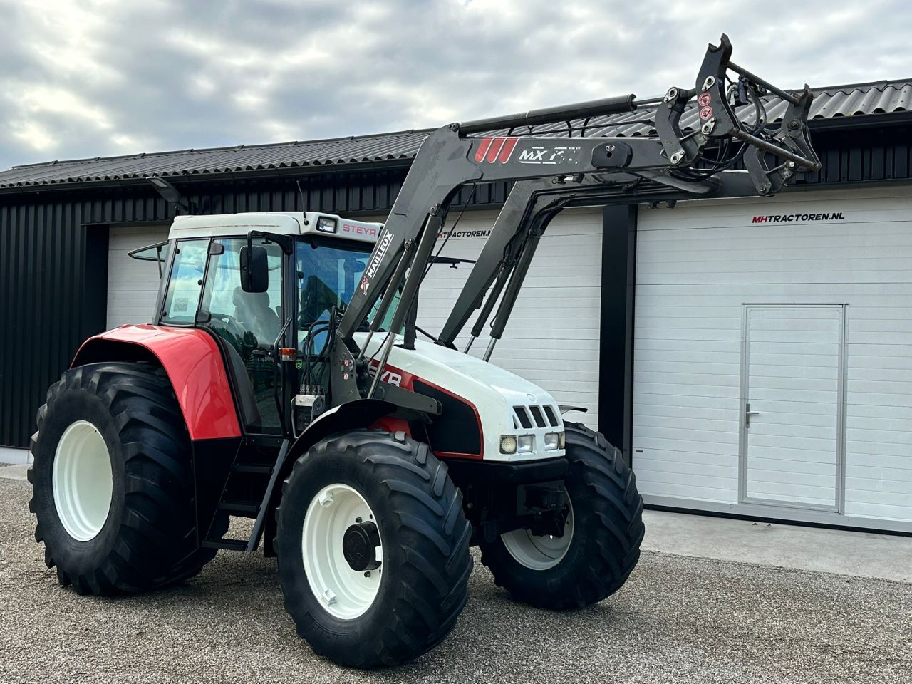 TE KOOP: zeer nette STYER 9105