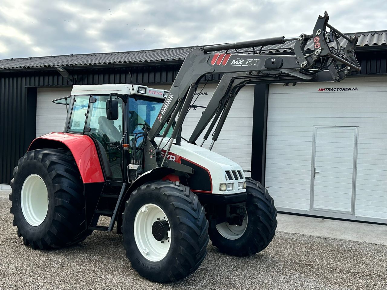 TE KOOP: zeer nette STYER 9105