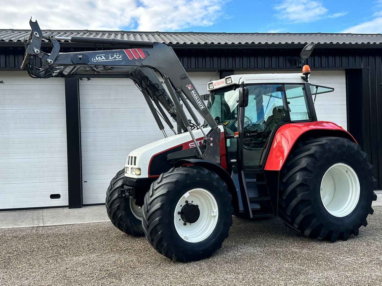 TE KOOP: zeer nette STYER 9105