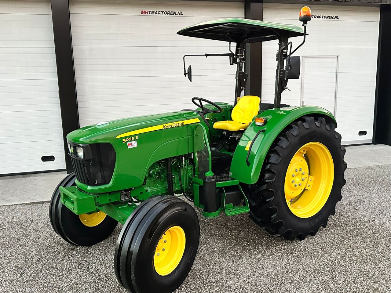 TE KOOP: zeer nette JOHN DEERE 5055