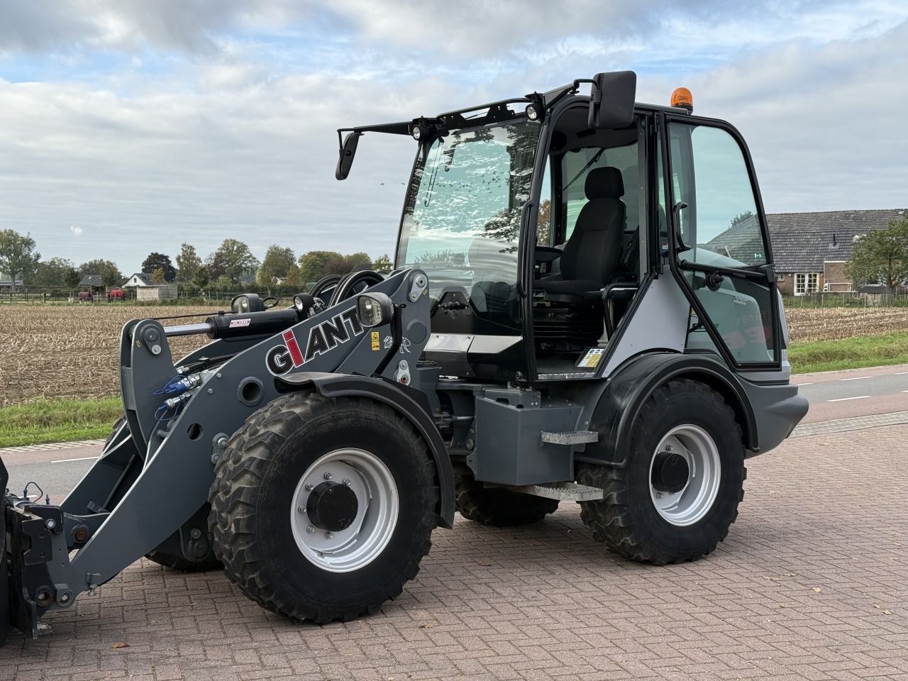 Giant v761 g5000 350 uur !!