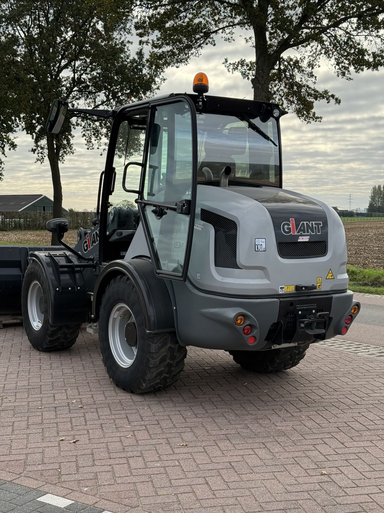 Giant v761 g5000 350 uur !!