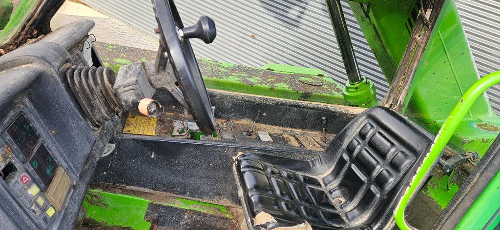 Merlo P27.7