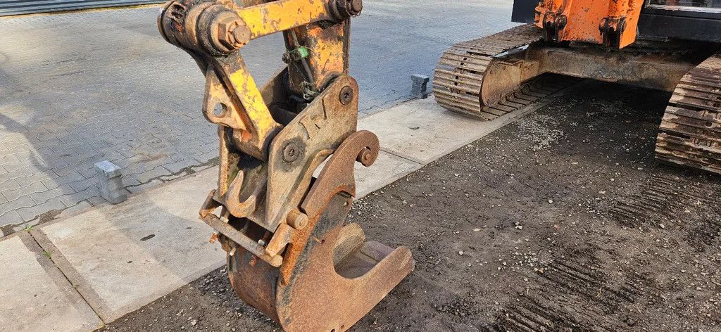 Takeuchi TB 068