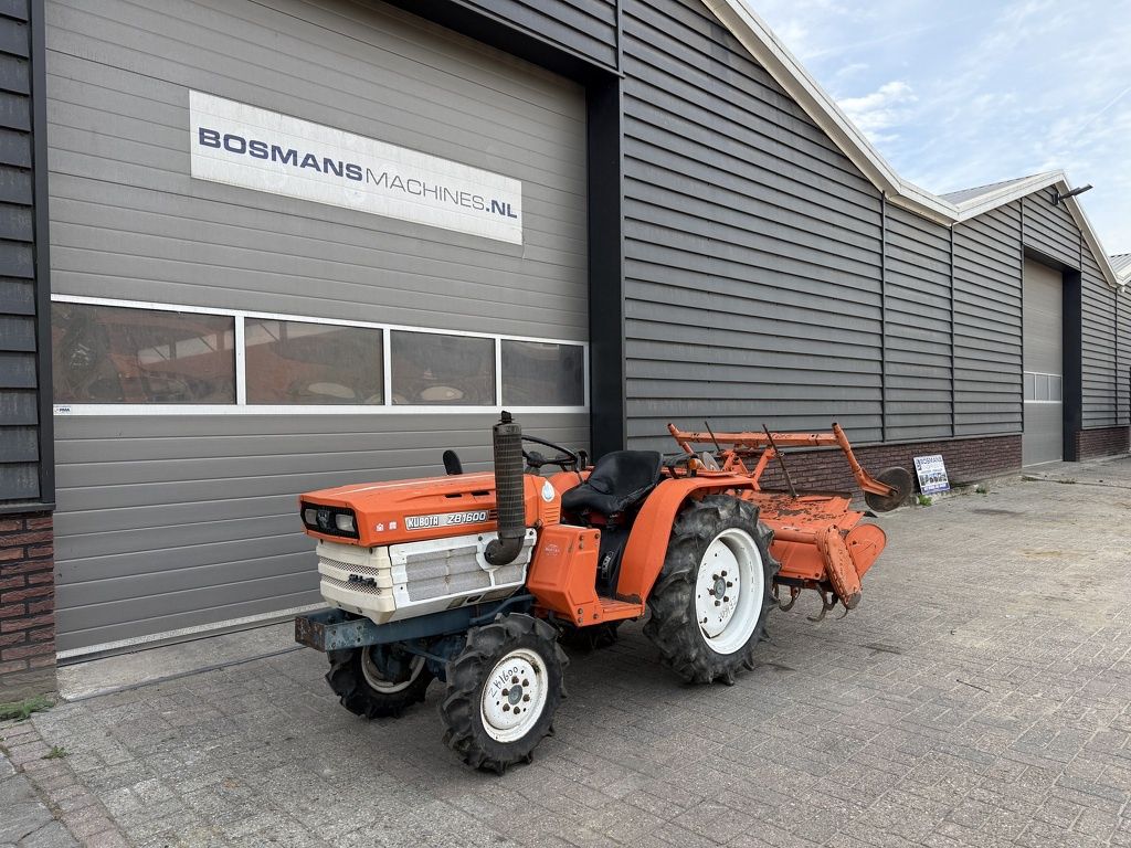Kubota B1600 4WD 20 PK minitractor + frees