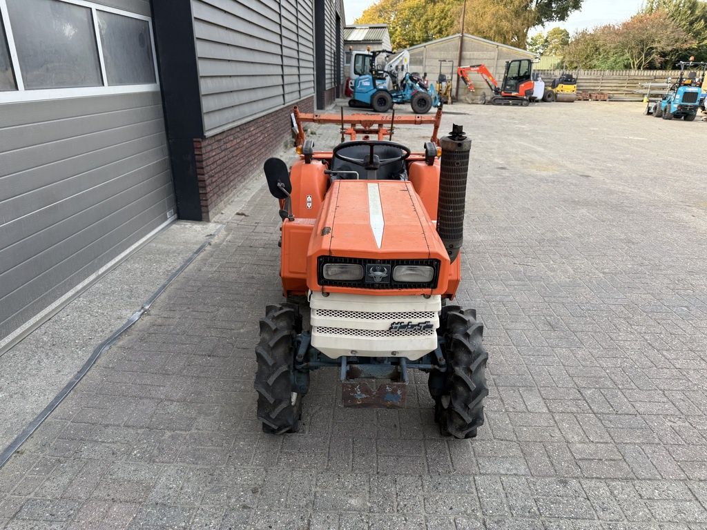 Kubota B1600 4WD 20 PK minitractor + frees