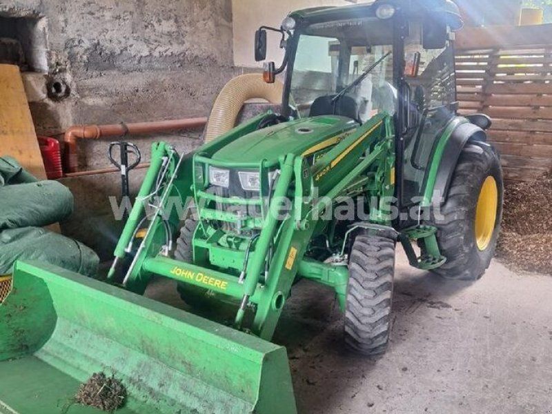 John Deere 4066