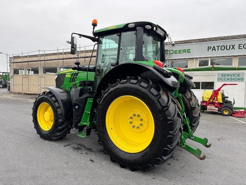 John Deere 6195M