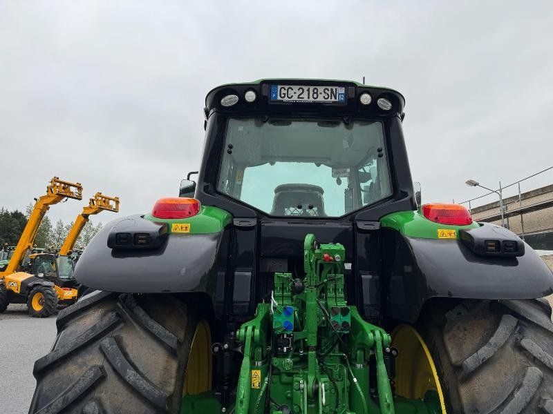 John Deere 6195M