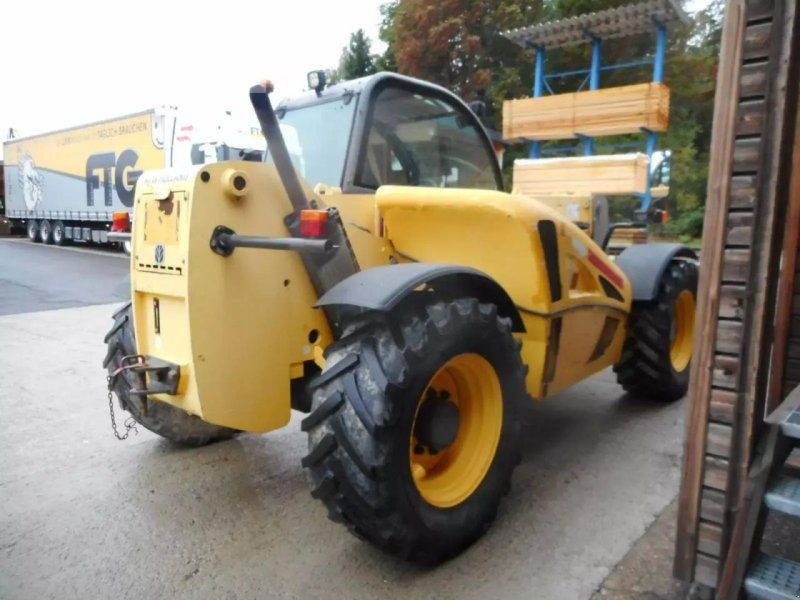 New Holland lm732 mit schaufel und gabel