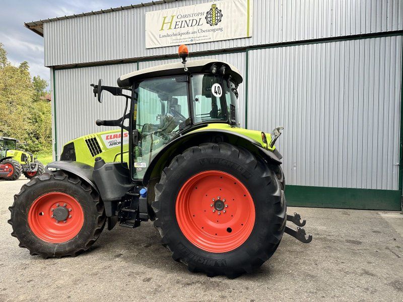 Claas Arion 460