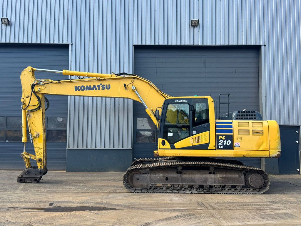 Komatsu PC210LC-10