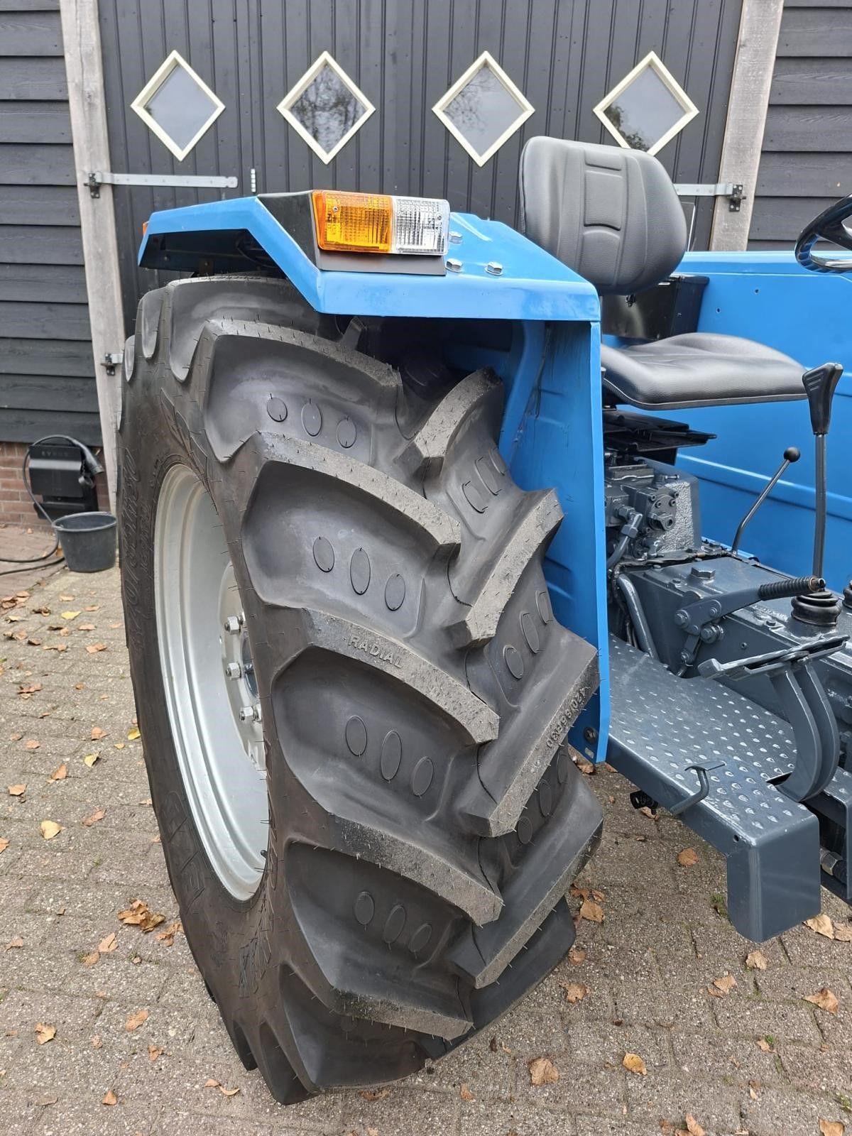 LANDINI 5830 NIEUWSTAAT