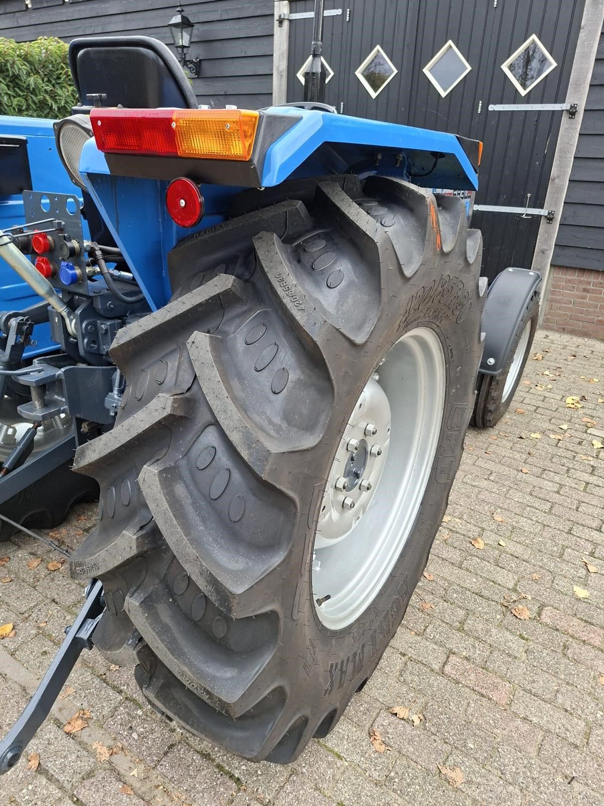 LANDINI 5830 NIEUWSTAAT