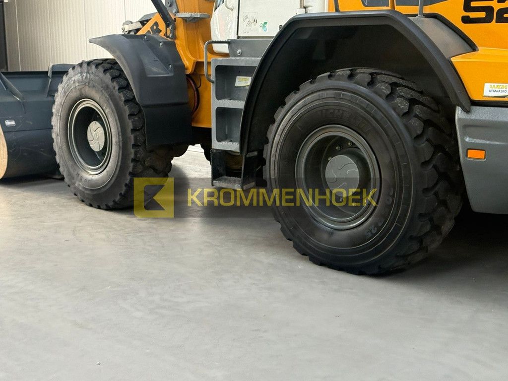 Liebherr L526 KH9569