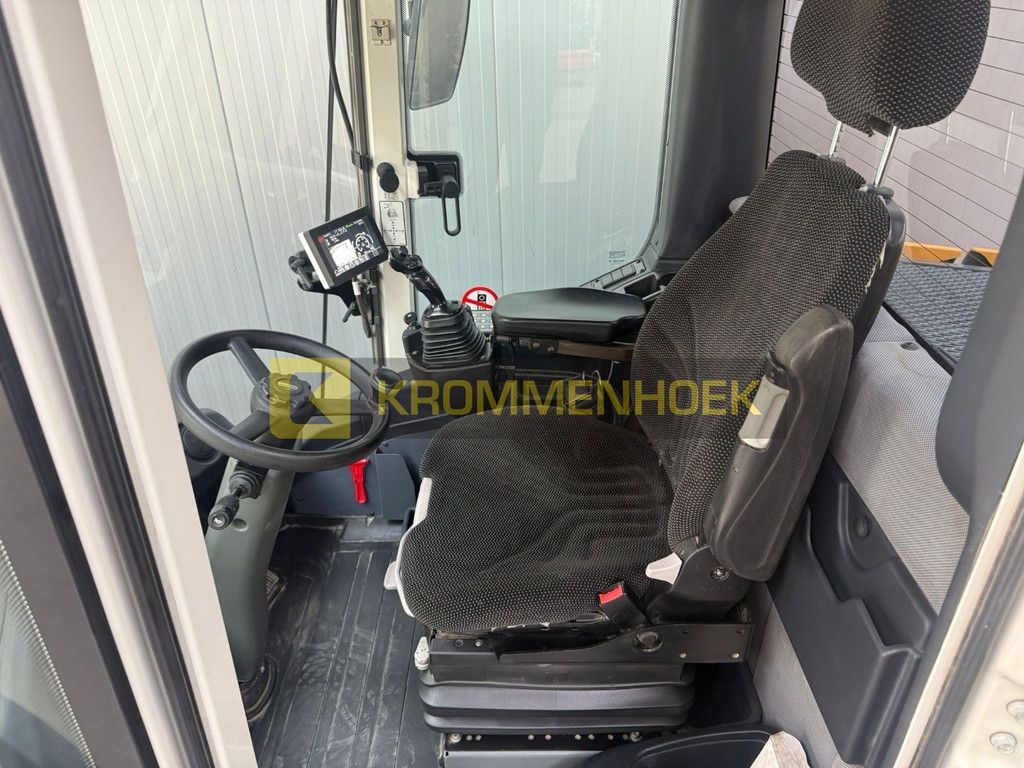 Liebherr L526 KH9569
