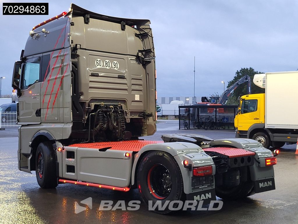 MAN TGX TGX 18.510 4X2 Individual Lion S! Full-Air Retarder Standairco 2xTanks Leather PTO ACC Navi LED Euro 6