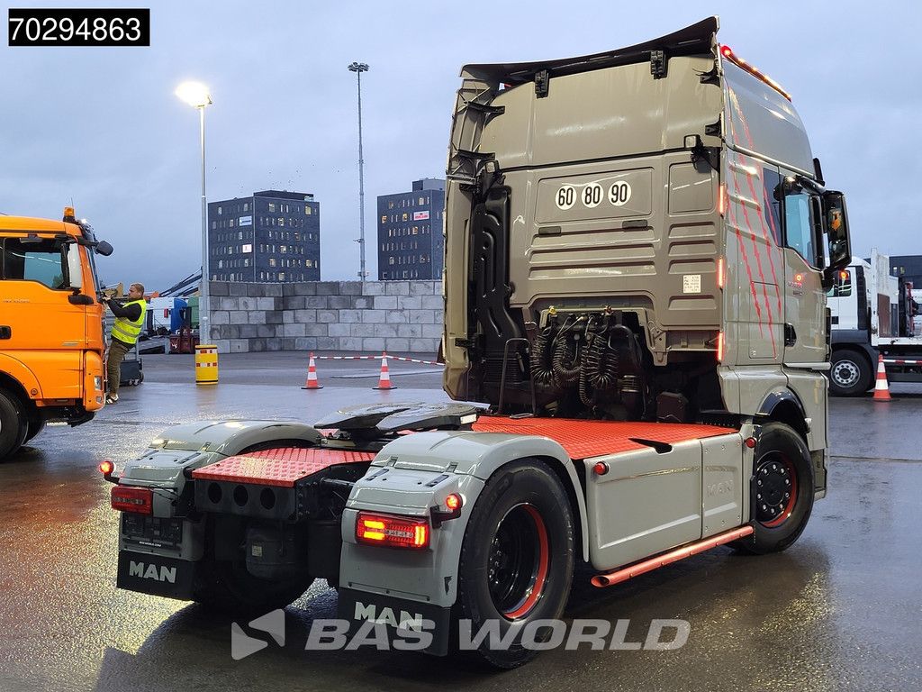 MAN TGX TGX 18.510 4X2 Individual Lion S! Full-Air Retarder Standairco 2xTanks Leather PTO ACC Navi LED Euro 6