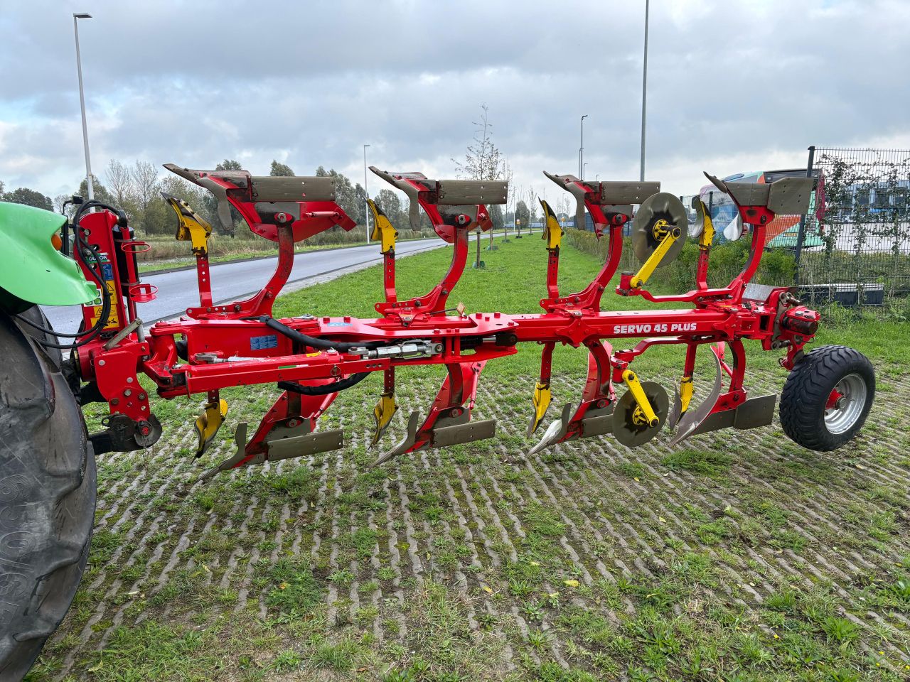 Pöttinger 4 schaar ploeg