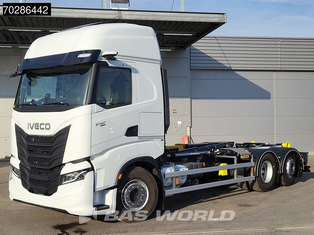 Iveco X-Way 580 6X2 NEW Palfinger PHT20SLD5 Hooklift Lift+steering Axle Automatic Navi ACC LED