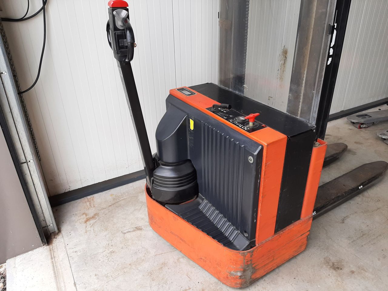 Loc elektrische stapelaar 1200 kg 3300 mm