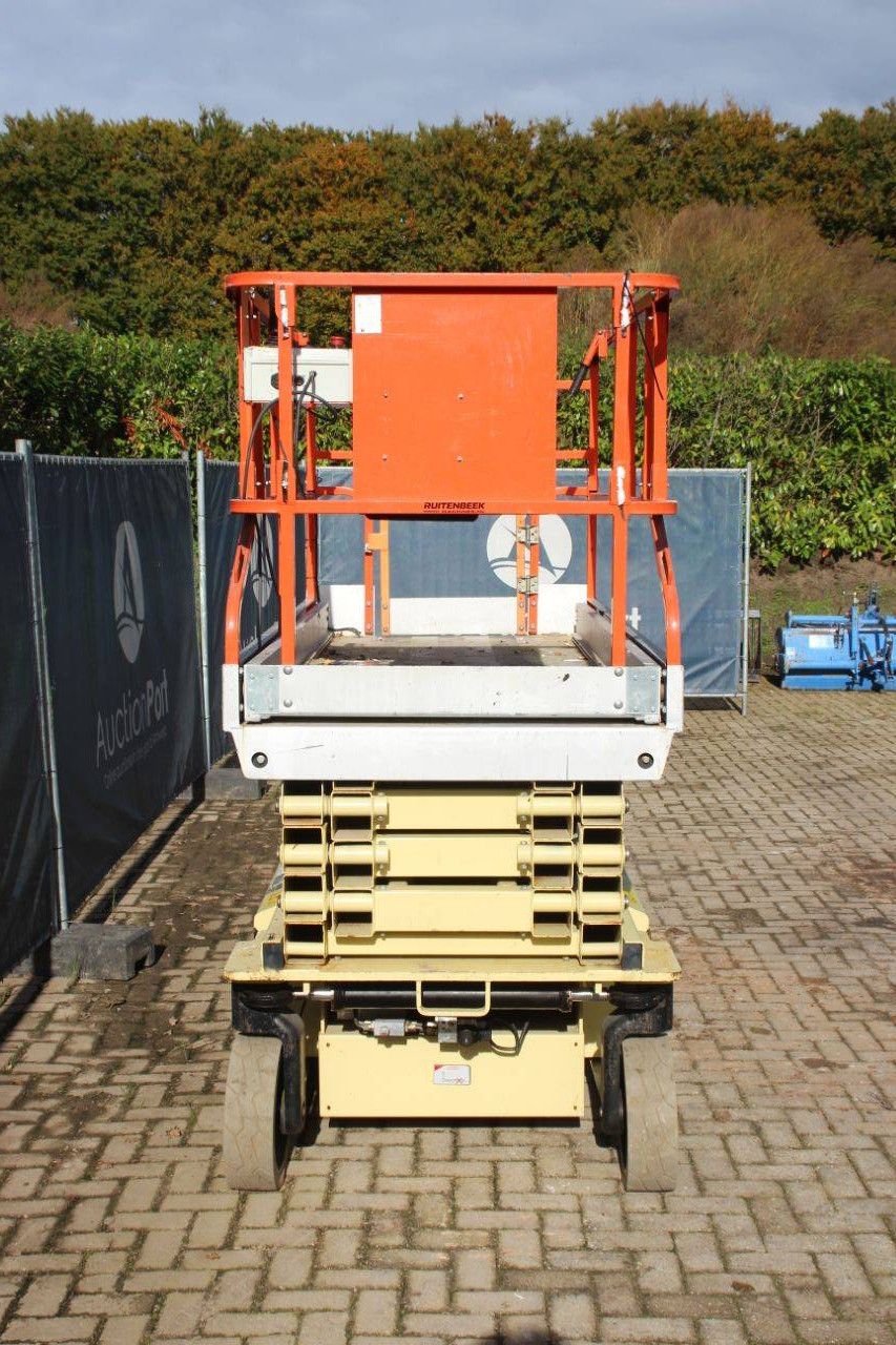 Scherenbühne JCPT9.5 Elektrisch 11,5 m 2008