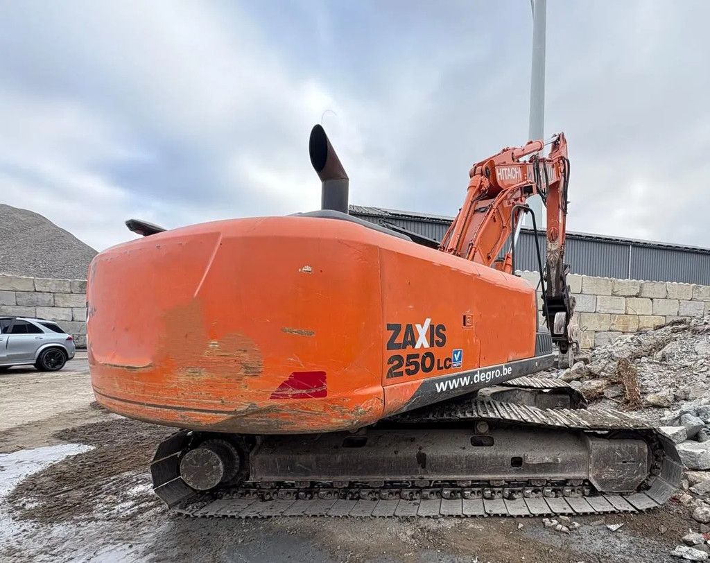 Hitachi ZX250LC-5B