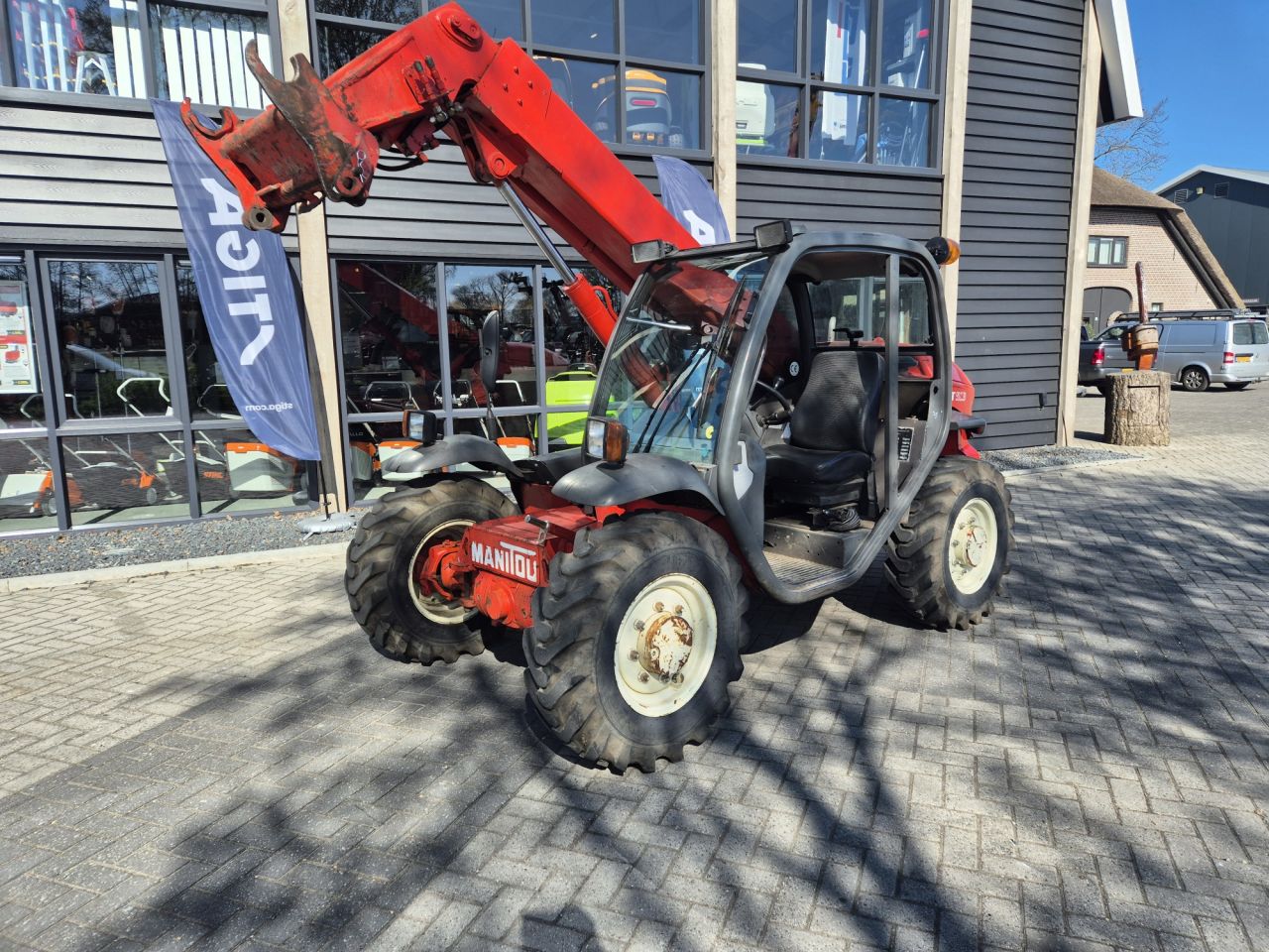 MANITOU MT 523 telescopic with lifting height up to 5 m