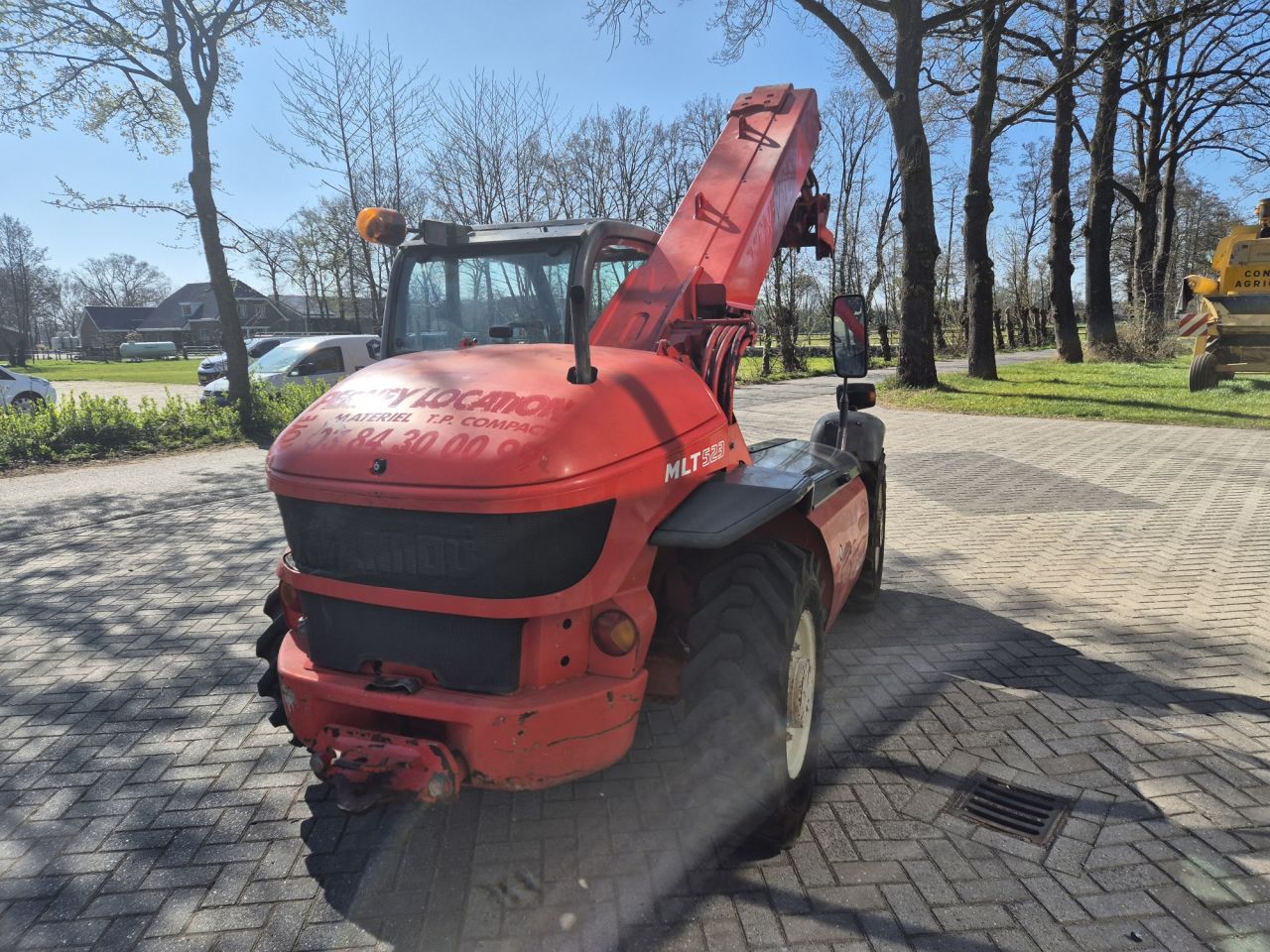 MANITOU MT 523 telescopic with lifting height up to 5 m