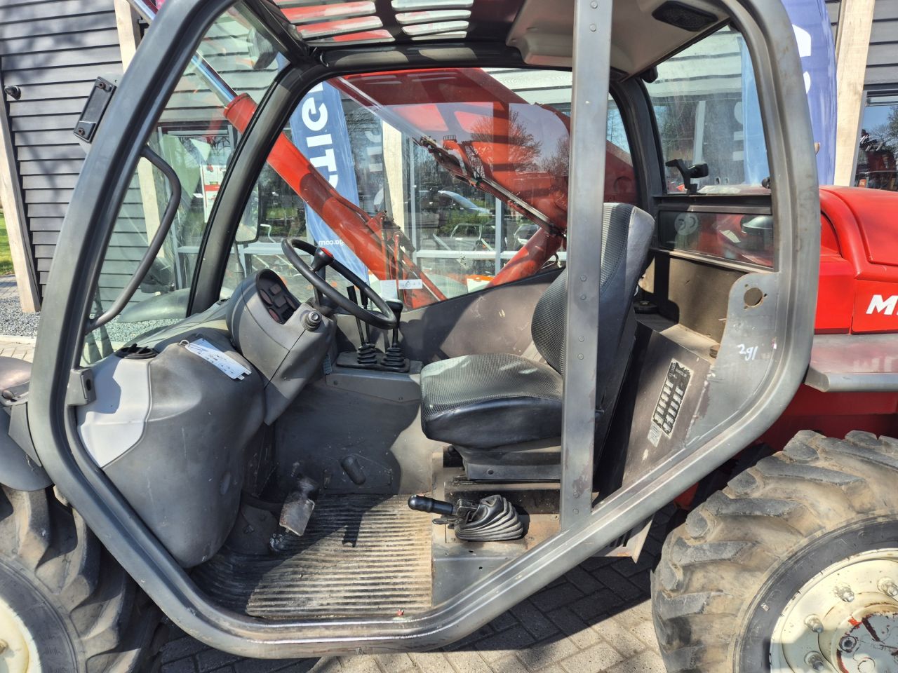 MANITOU MT 523 telescopic with lifting height up to 5 m