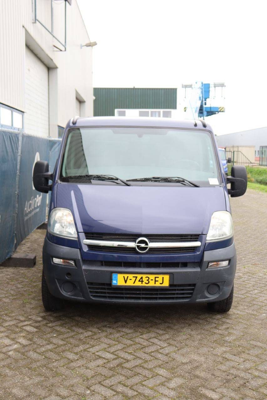 Van Opel Movano 2.5 CDTI Diesel 101hp 2010 Disabled (Margin)